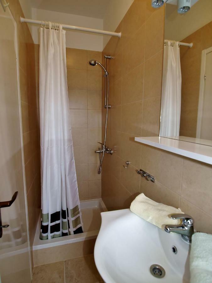 Apartments Ljubica Barbat na Rabu Экстерьер фото