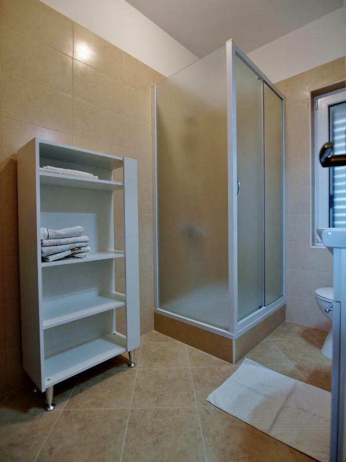 Apartments Ljubica Barbat na Rabu Экстерьер фото