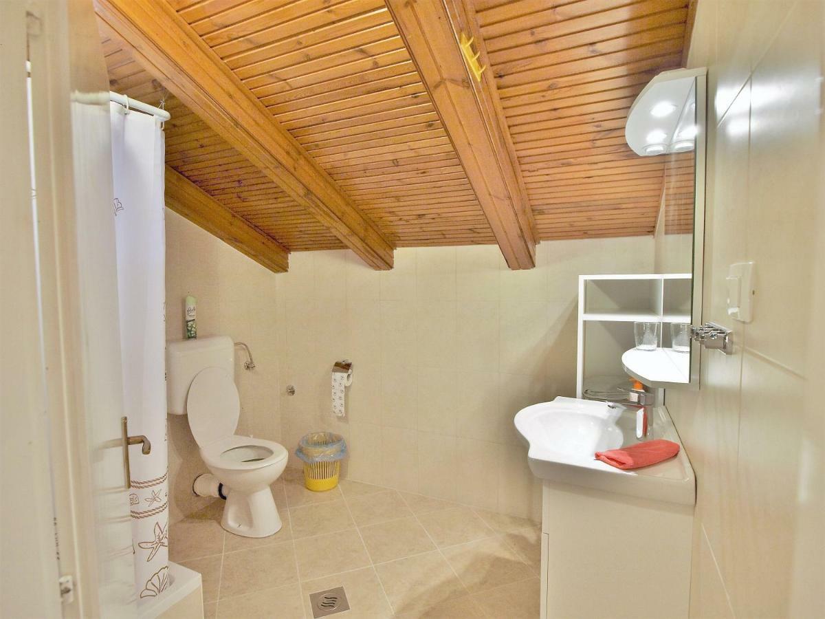 Apartments Ljubica Barbat na Rabu Экстерьер фото